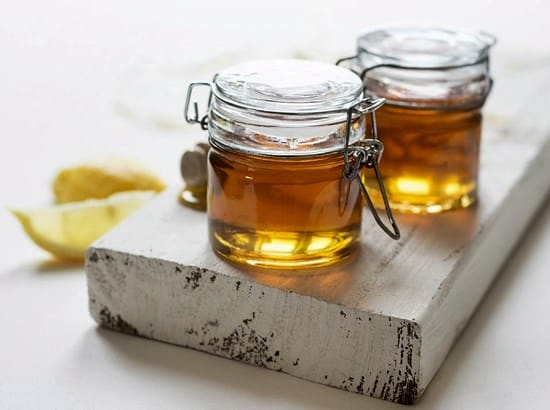 how to lighten hair naturally with honey